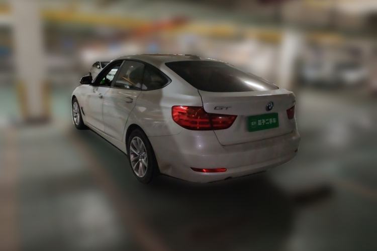 Used BMW 3 Series GT 2016 320i Fashion Model Rear Left 45 Deg