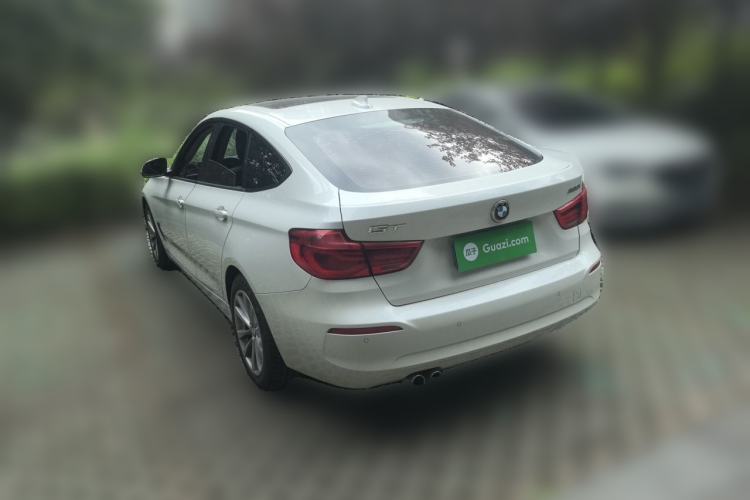 Used BMW 3 Series GT 2016 320i Fashion Model Rear Left 45 Deg