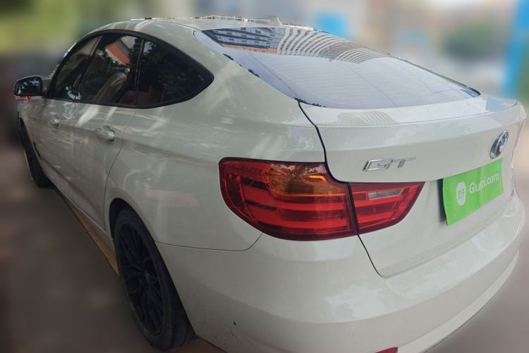 Used BMW 3 Series GT 2016 320i Fashion Model Rear Left 45 Deg