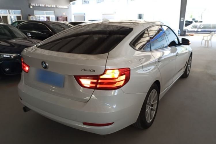 Used BMW 3 Series GT 2016 320i Fashion Model Rear Right 45 Deg