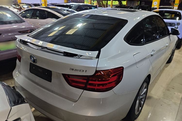 Used BMW 3 Series GT 2016 320i Fashion Model Rear Right 45 Deg