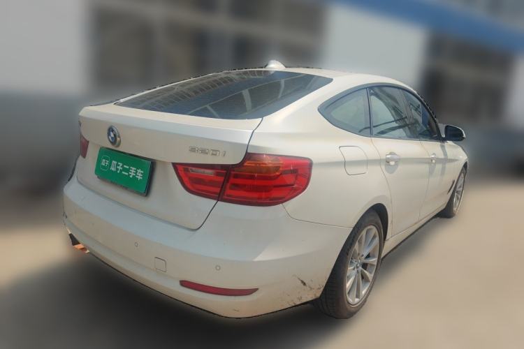 Used BMW 3 Series GT 2016 320i Fashion Model Rear Right 45 Deg
