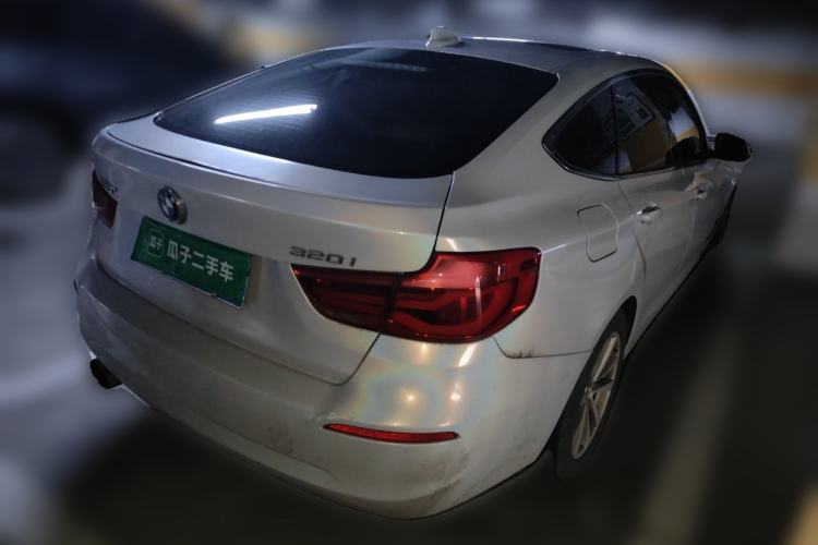 Used BMW 3 Series GT 2016 320i Fashion Model Rear Right 45 Deg