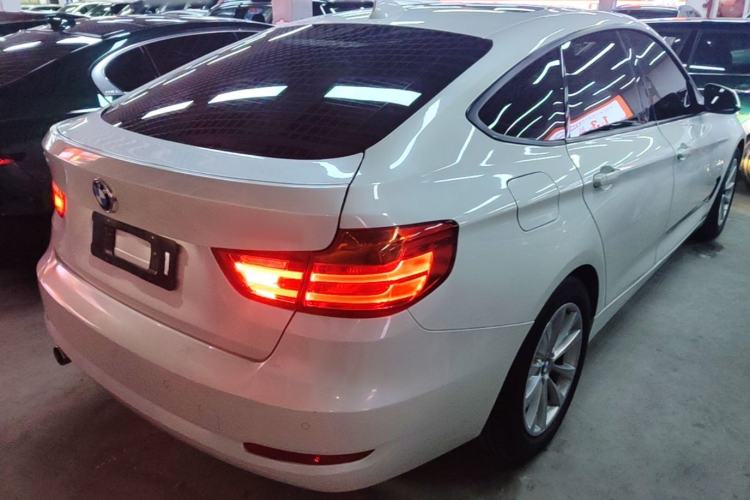 Used BMW 3 Series GT 2016 320i Fashion Model Rear Right 45 Deg