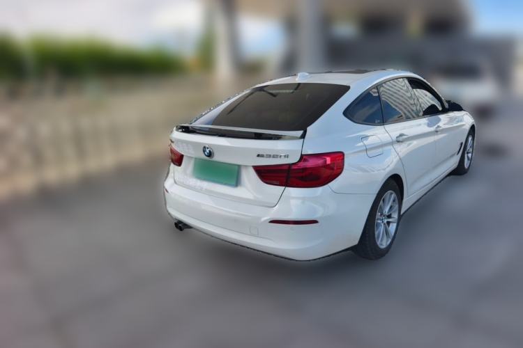 Used BMW 3 Series GT 2016 320i Fashion Model Rear Right 45 Deg