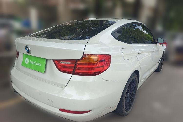 Used BMW 3 Series GT 2016 320i Fashion Model Rear Right 45 Deg