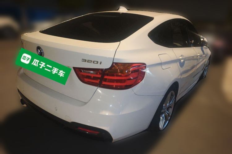 Used BMW 3 Series GT 2016 320i Design Package Edition Rear Right 45 Deg
