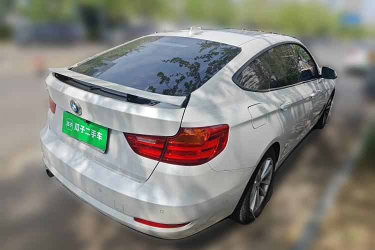 Used BMW 3 Series GT 2016 320i Fashion Model Rear Right 45 Deg