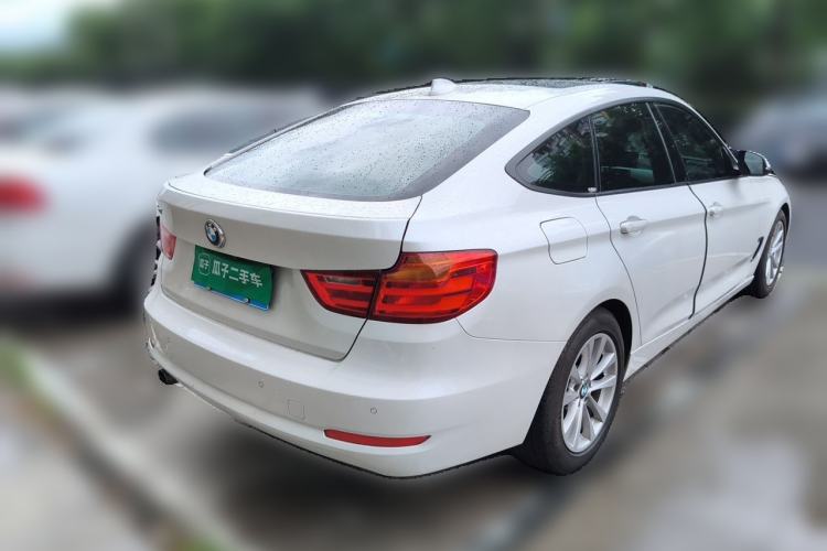 Used BMW 3 Series GT 2016 320i Fashion Model Rear Right 45 Deg