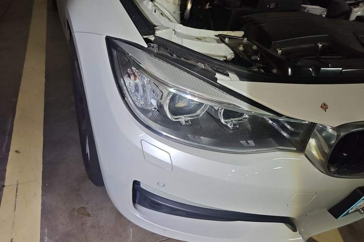 Used BMW 3 Series GT 2016 320i Fashion Model Right Front Headlight