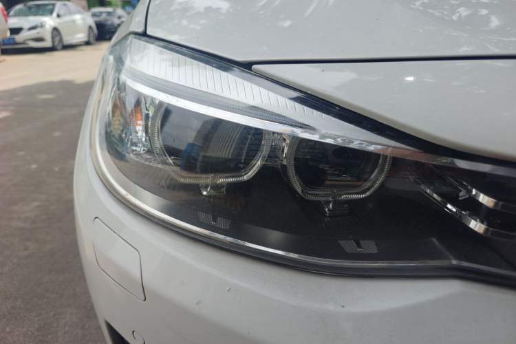 Used BMW 3 Series GT 2016 320i Fashion Model Right Front Headlight