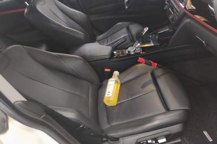 Used BMW 3 Series GT 2016 328i Design Package Model Right Front Seat