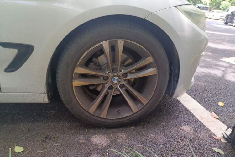 Used BMW 3 Series GT 2016 320i Fashion Model Right Front Wheel Hub