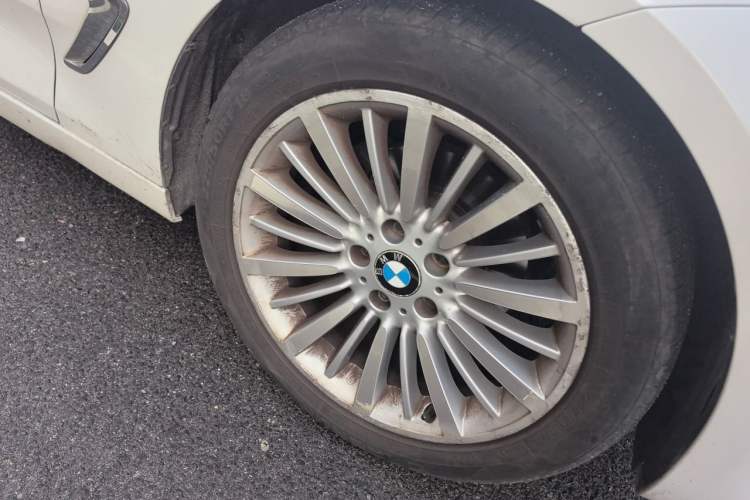 Used BMW 3 Series GT 2016 320i Design Package Edition Right Front Wheel Hub