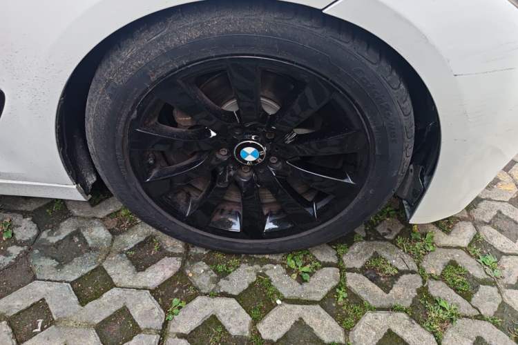 Used BMW 3 Series GT 2016 320i Fashion Model Right Front Wheel Hub