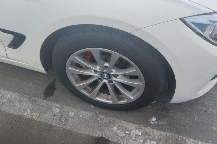 Used BMW 3 Series GT 2016 320i Fashion Model Right Front Wheel Hub