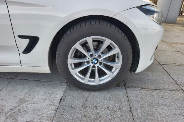 Used BMW 3 Series GT 2016 320i Fashion Model Right Front Wheel Hub