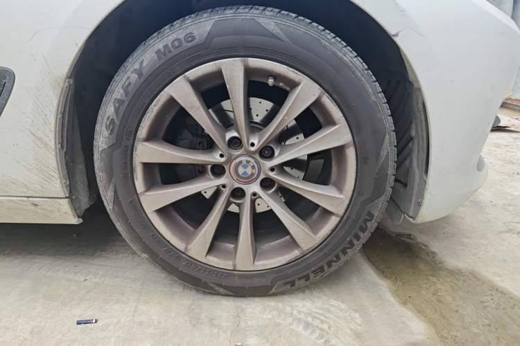 Used BMW 3 Series GT 2016 320i Fashion Model Right Front Wheel Hub
