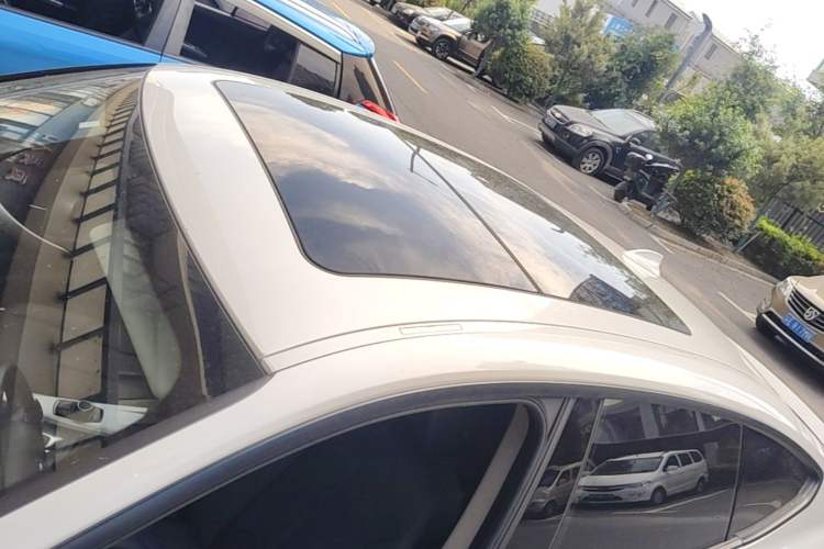 Used BMW 3 Series GT 2016 320i Fashion Model Roof