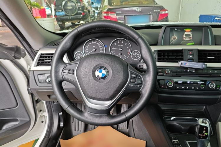 Used BMW 3 Series GT 2016 320i Fashion Model Steering Wheel