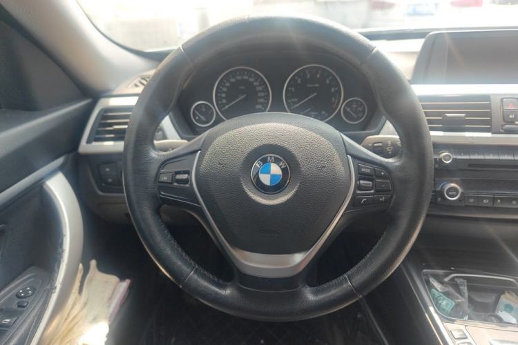 Used BMW 3 Series GT 2016 320i Fashion Model Steering Wheel