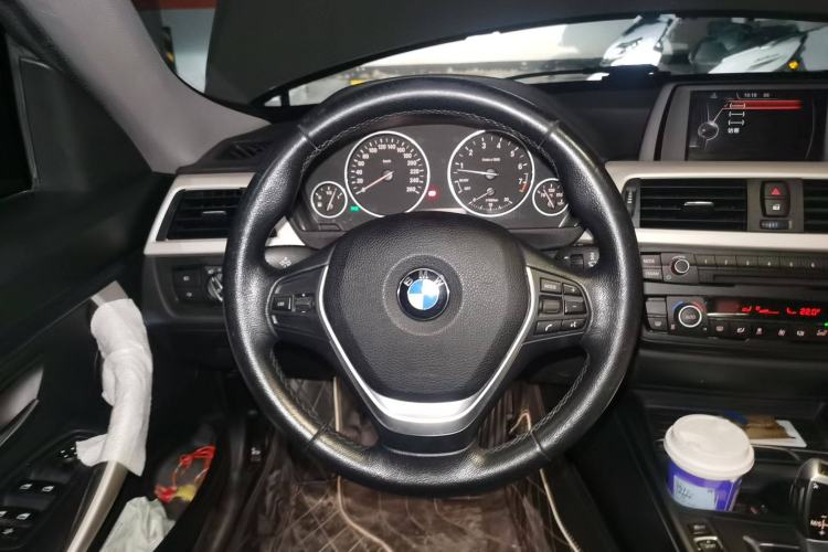 Used BMW 3 Series GT 2016 320i Fashion Model Steering Wheel