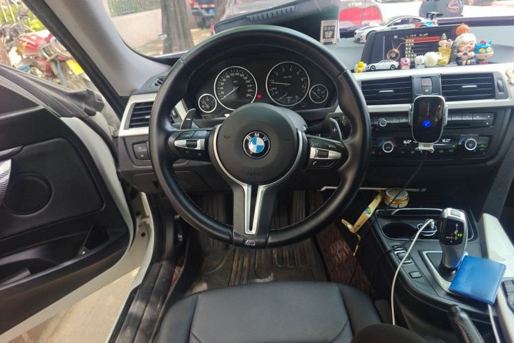 Used BMW 3 Series GT 2016 320i Fashion Model Steering Wheel