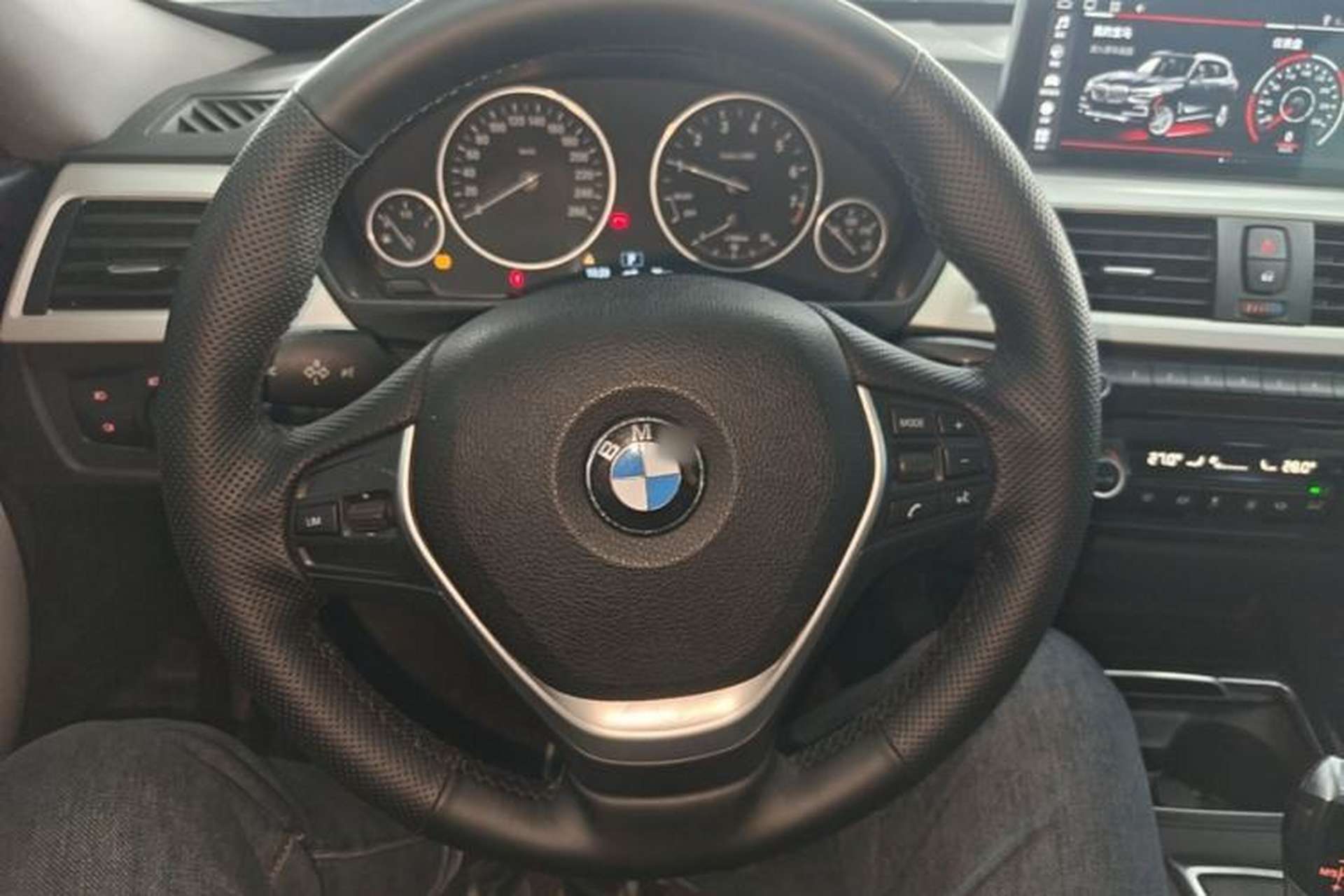 Used BMW 3 Series GT 2016 320i Fashion Model Steering Wheel