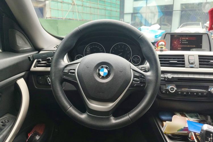 Used BMW 3 Series GT 2016 320i Fashion Model Steering Wheel