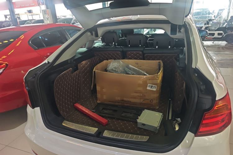 Used BMW 3 Series GT 2016 320i Fashion Model Trunk