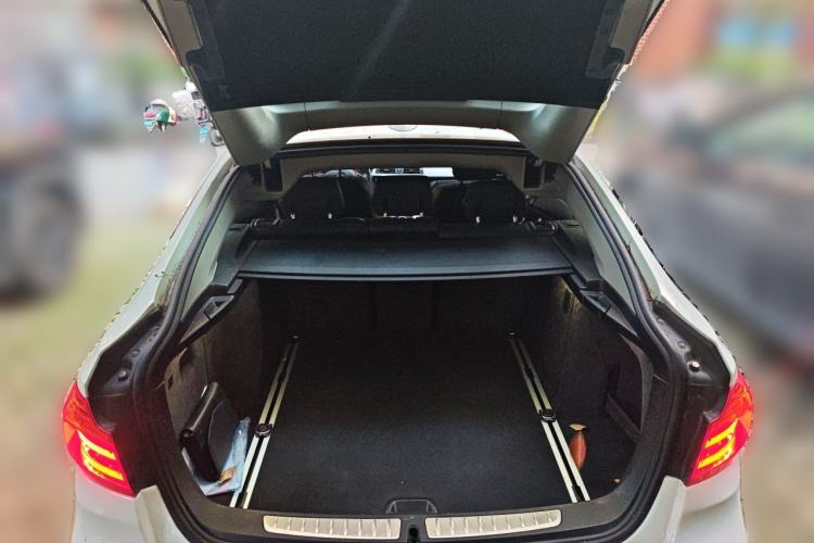 Used BMW 3 Series GT 2016 320i Fashion Model Trunk