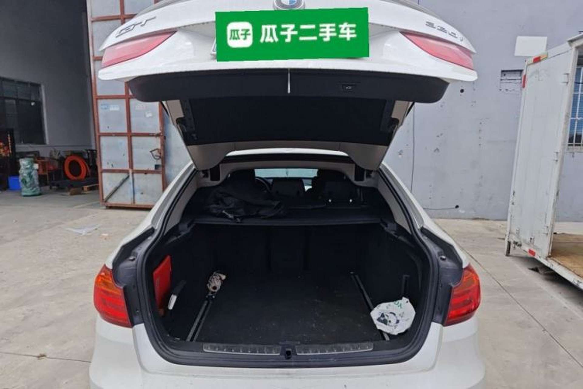 Used BMW 3 Series GT 2016 320i Fashion Model Trunk