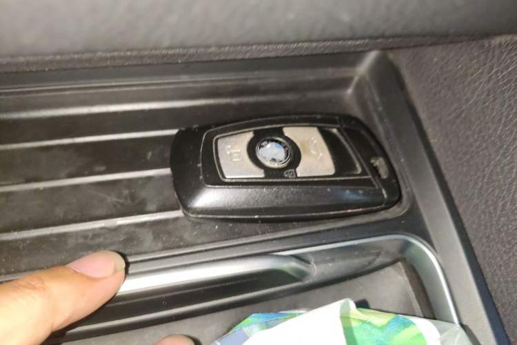 Used BMW 3 Series GT 2016 320i Fashion Model Vehicle Key