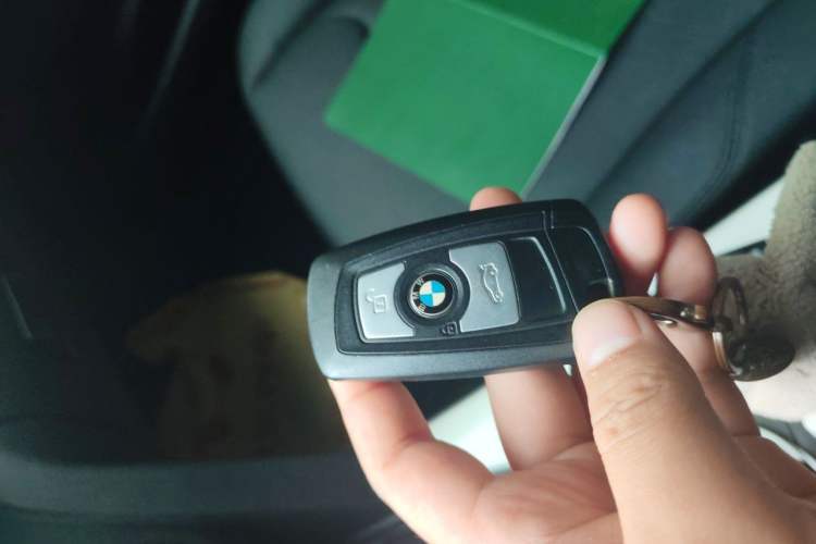 Used BMW 3 Series GT 2016 320i Fashion Model Vehicle Key