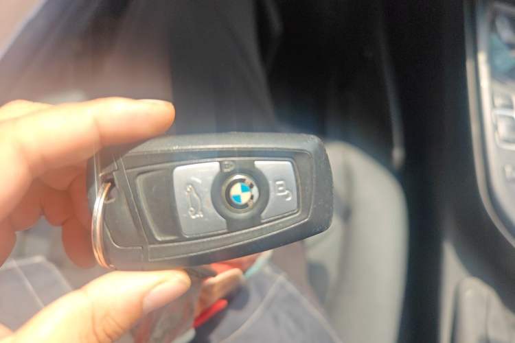 Used BMW 3 Series GT 2016 320i Fashion Model Vehicle Key