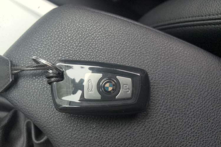 Used BMW 3 Series GT 2016 320i Fashion Model Vehicle Key