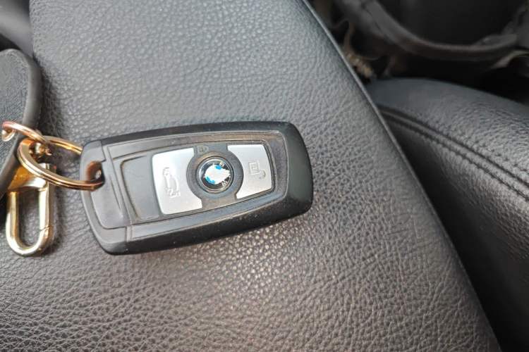 Used BMW 3 Series GT 2016 320i Fashion Model Vehicle Key