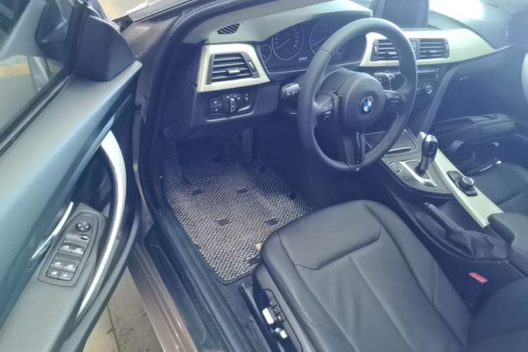 Used BMW 3 Series GT 2016 320i Fashion Model Driver Seat