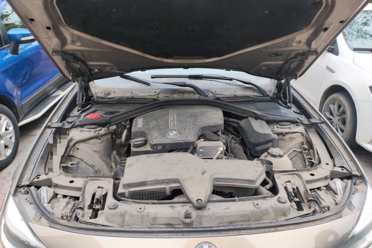Used BMW 3 Series GT 2016 320i Fashion Model Engine Bay