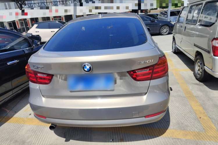 Used BMW 3 Series GT 2016 320i Fashion Model Exterior 4