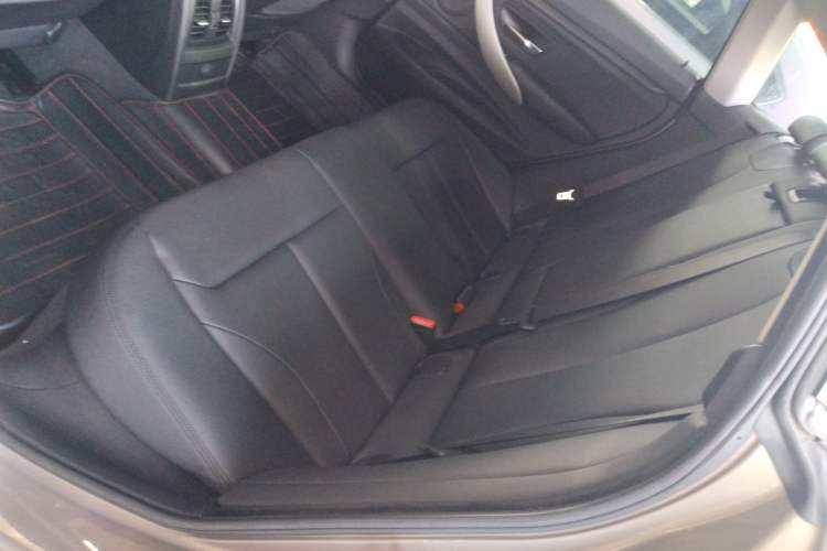 Used BMW 3 Series GT 2016 320i Fashion Model Left Rear Seat