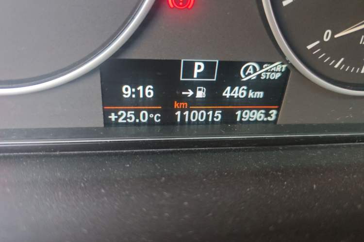 Used BMW 3 Series GT 2016 320i Fashion Model Odometer Close Up