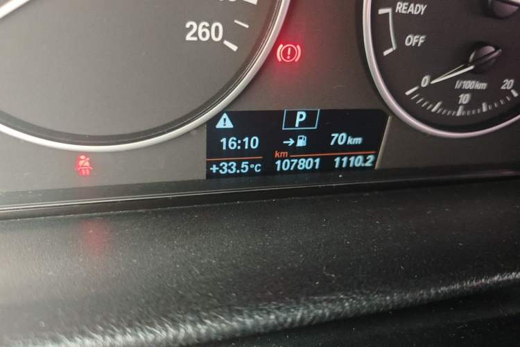 Used BMW 3 Series GT 2016 320i Fashion Model Odometer Close Up