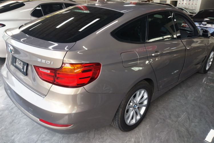 Used BMW 3 Series GT 2016 320i Fashion Model Rear Right 45 Deg