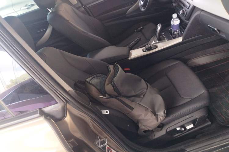 Used BMW 3 Series GT 2016 320i Fashion Model Right Front Seat