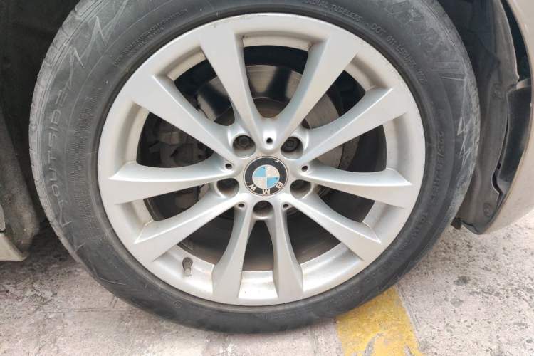 Used BMW 3 Series GT 2016 320i Fashion Model Right Front Wheel Hub