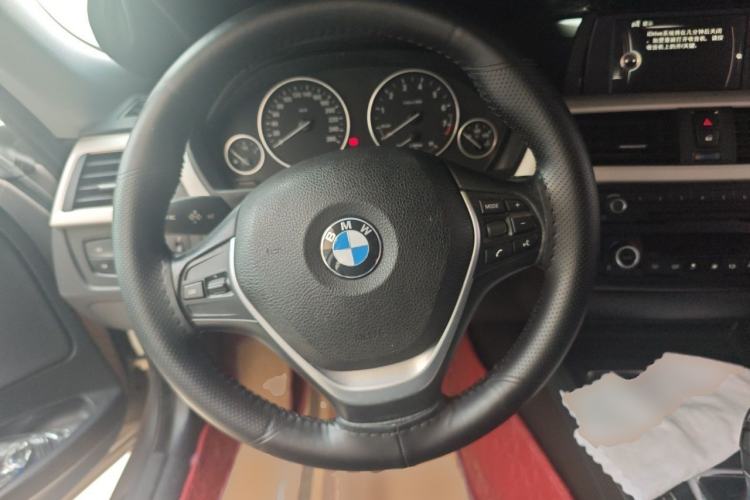 Used BMW 3 Series GT 2016 320i Fashion Model Steering Wheel