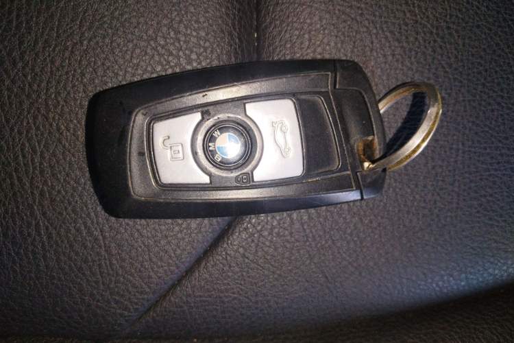 Used BMW 3 Series GT 2016 320i Fashion Model Vehicle Key