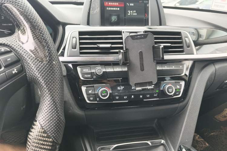 Used BMW 3 Series GT 2017 320i Luxury Design Package Audio And AC Panel
