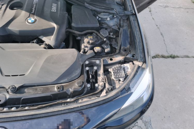 Used BMW 3 Series GT 2017 320i Sport Edition Engine Bay Left